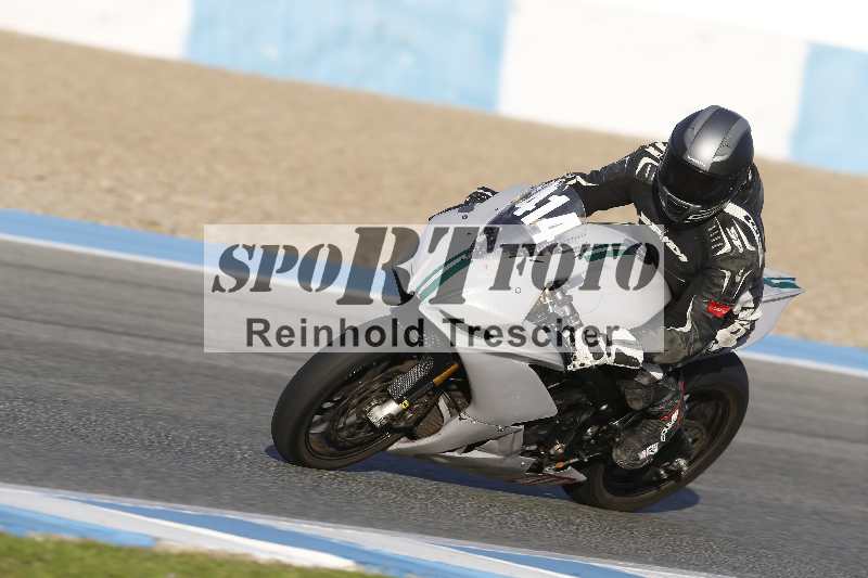 /02 28.-31.01.2025 Moto Center Thun Jerez/gruen-green/414